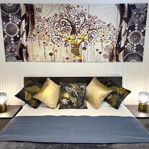 Fellini Suites